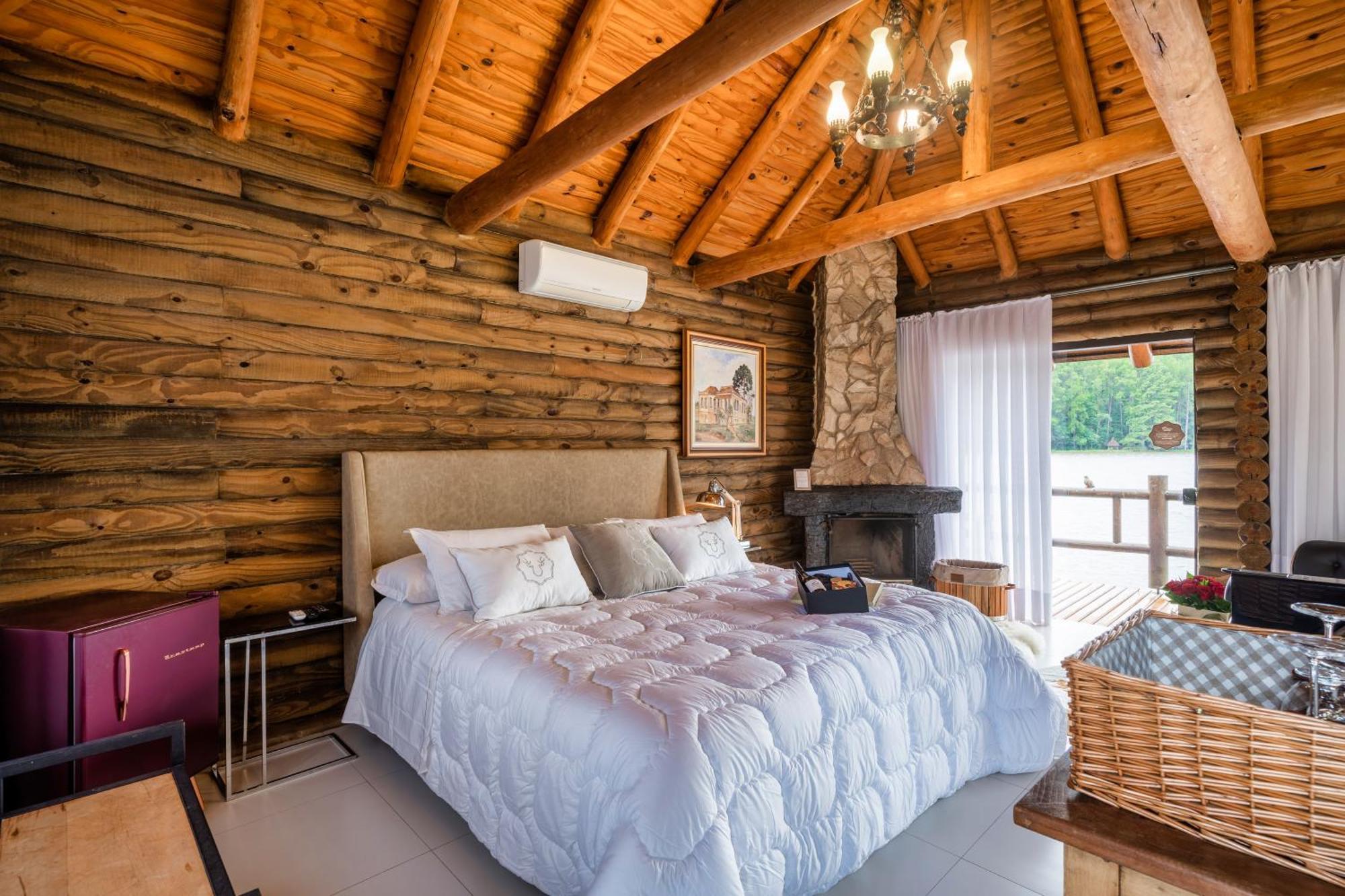 Vira Charme Resort Fernandes Pinheiro ภายนอก รูปภาพ