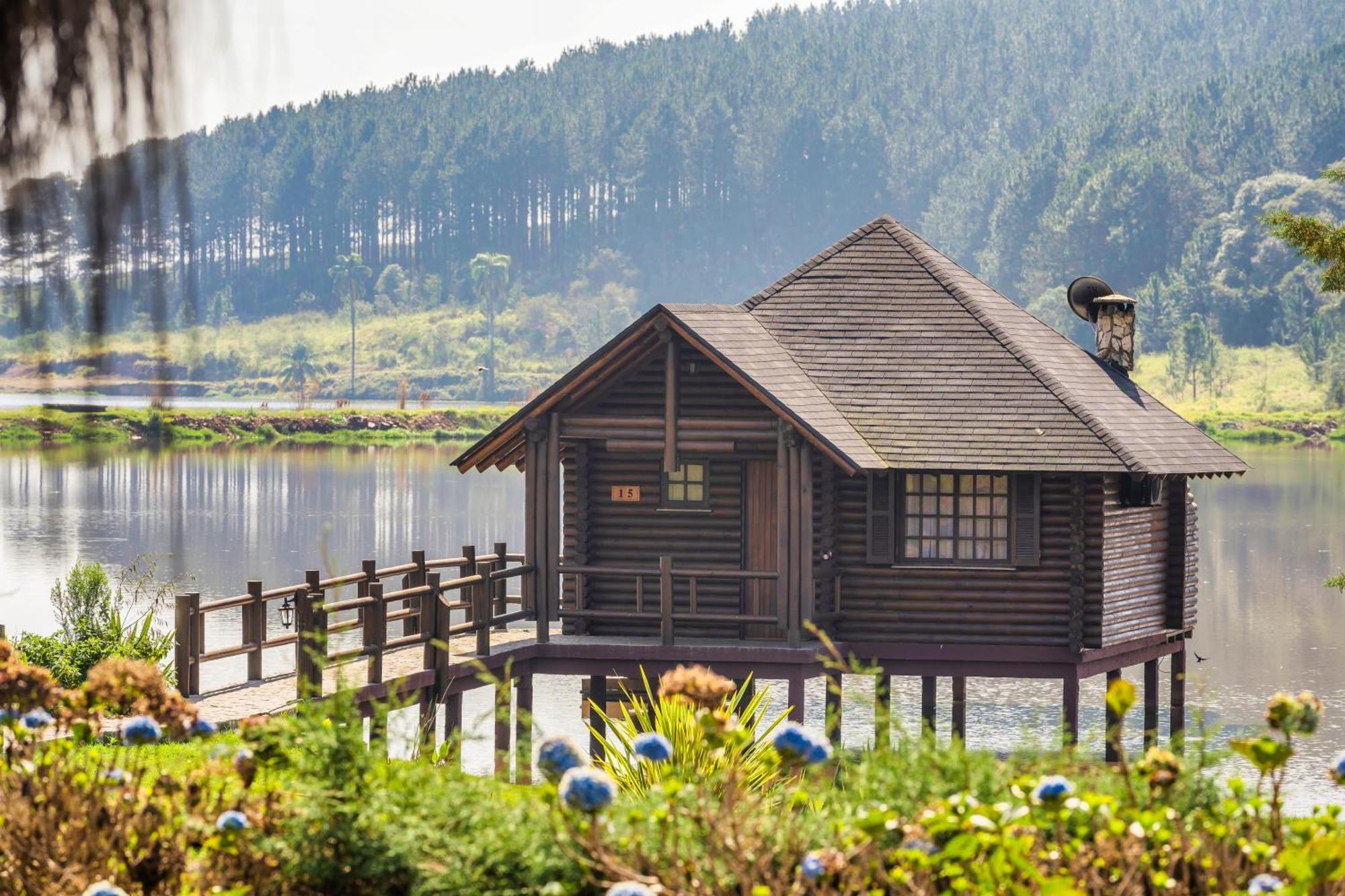 Vira Charme Resort Fernandes Pinheiro ภายนอก รูปภาพ